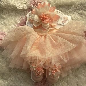 Super cute newborn photo prop outfit